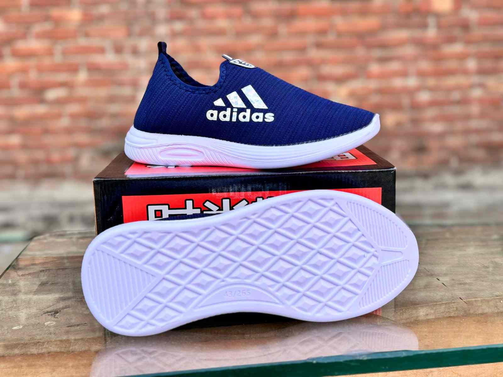Gents Lightweight Slip-On Sneaker