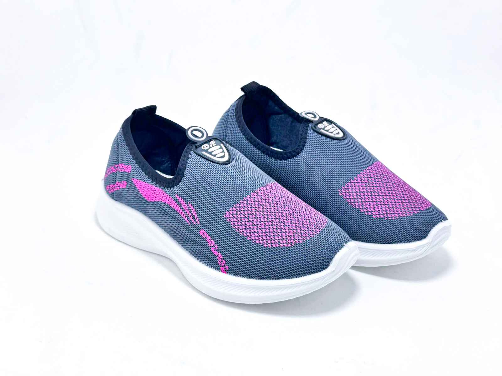 L103 China Ladies Slip-On Winter Sneaker – Black & Grey Pink | D Fashion Footwear