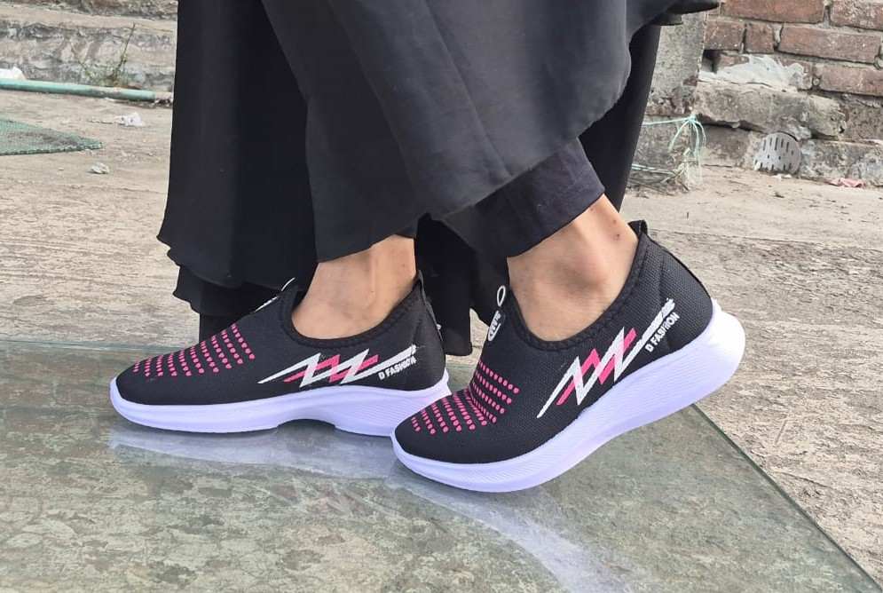 L165 Ladies Slip-On Sport Sneaker – Best Ladies Winter Shoe Price in Bangladesh | D Fashion Footwear